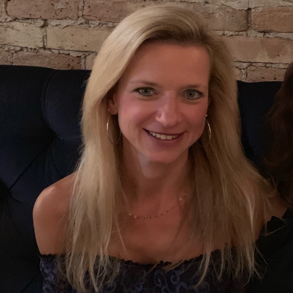Meet your Posher, Elizabeth